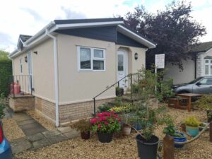 THAMESIDE COURT, BABLOCKHYTHE, NR NORTHMOOR, WITNEY, OXON, OX29 5BL