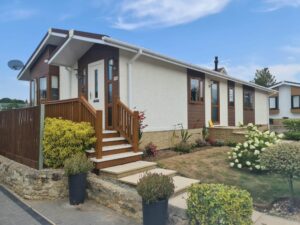 HEYFORD LEYS, CAMP ROAD, UPPER HEYFORD, OXON, OX25 5LX
