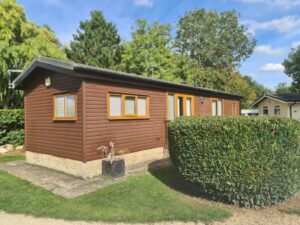 LINCOLN FARM PARK, HIGH STREET, STANDLAKE, NR WITNEY, OXON, OX29 7TJ